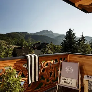 https://villa-11-folk-design.zakopanehotels.org