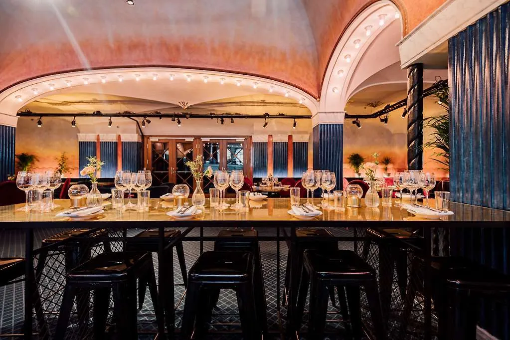 Scandic Grand Central Stockholm 4*,
